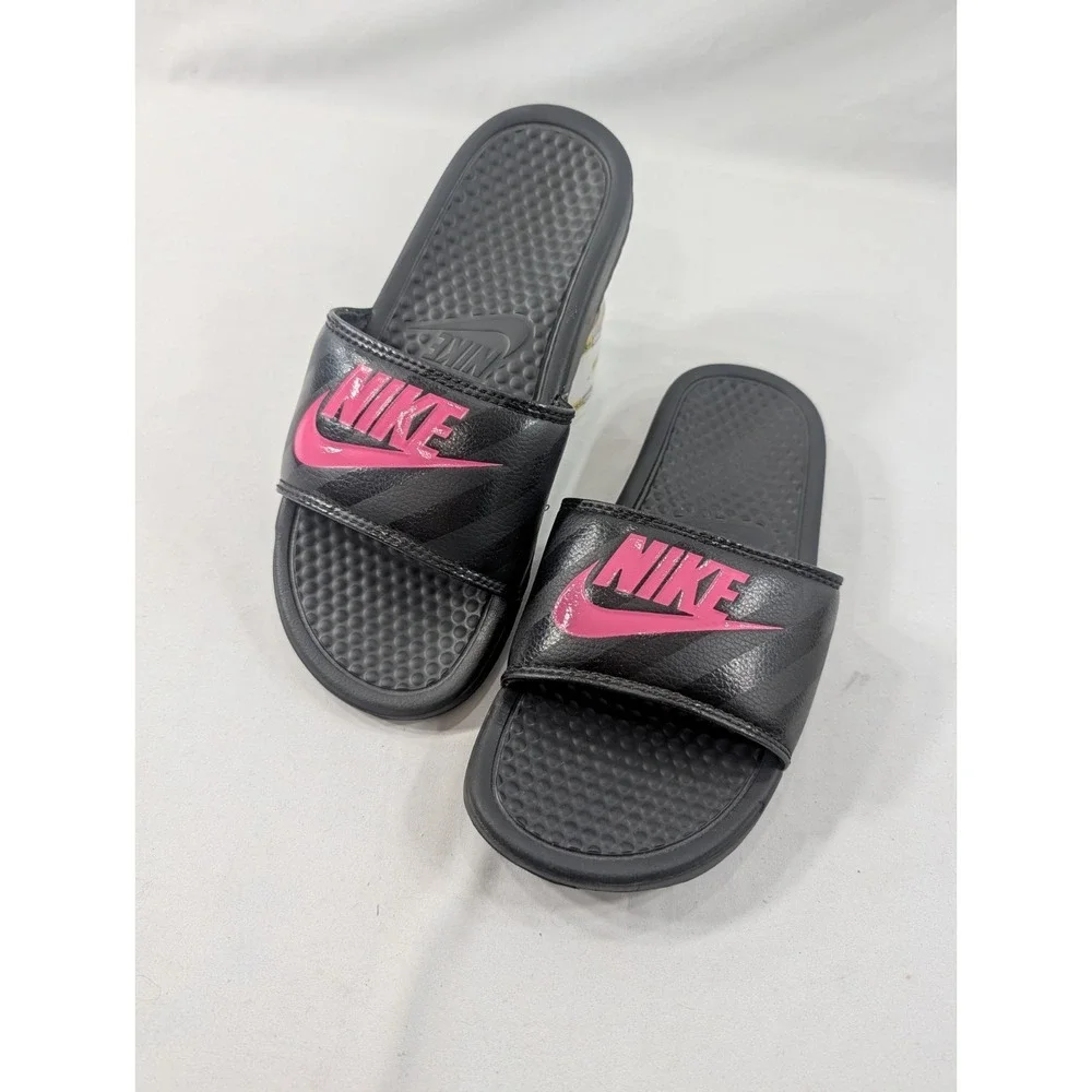 Nike Women's Benassi JDI slide sandals  7 Excellent